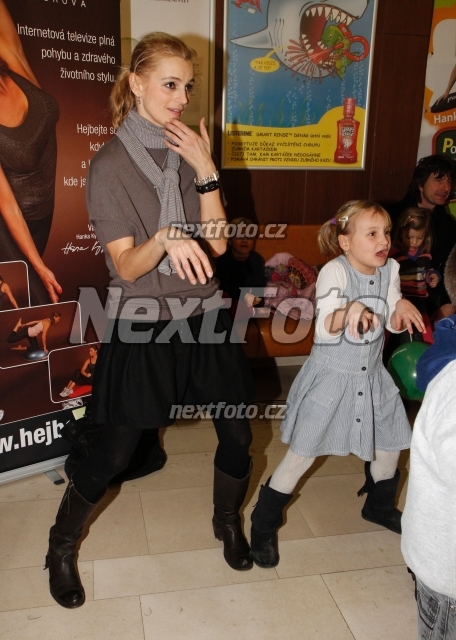 2794 Ivana Jiresova Sofie Frida Hoppnerova
