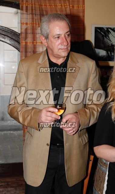 5909 Martin Michal