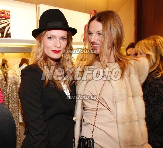 7409 Pavlina Nemcova Karolina Bosakova