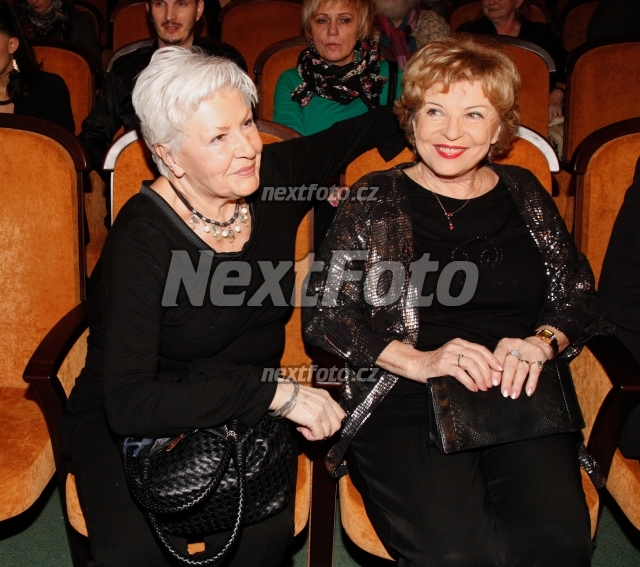 8000 Libuse Svormova Kamila Mouckova