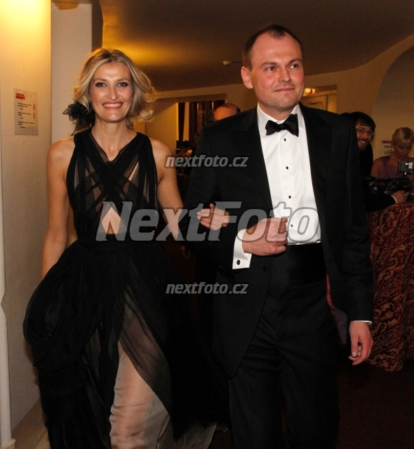 8273 Tereza Maxova