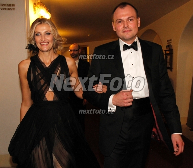 8276 Tereza Maxova
