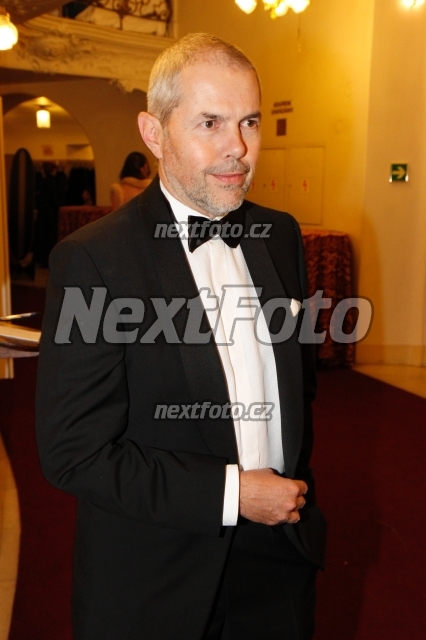 8601 Marek Eben