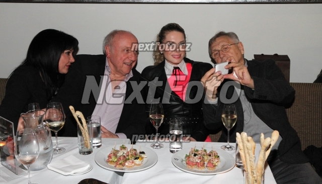 0730 Jiri Menzel Olga Menzelova Dada Patrasova Felix Slovacek