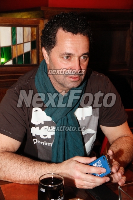 2767 Martin Dejdar