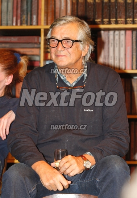 3679 Jiri Bartoska