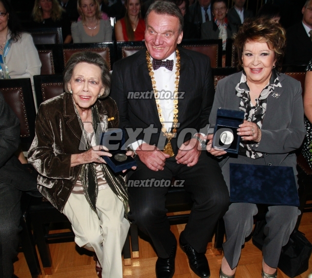 7274 Jirina Jiraskova Jirina Bohdalova Bohuslav Svoboda