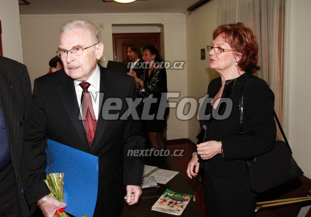 9645 Jana Hlavacova Ludek Munzar
