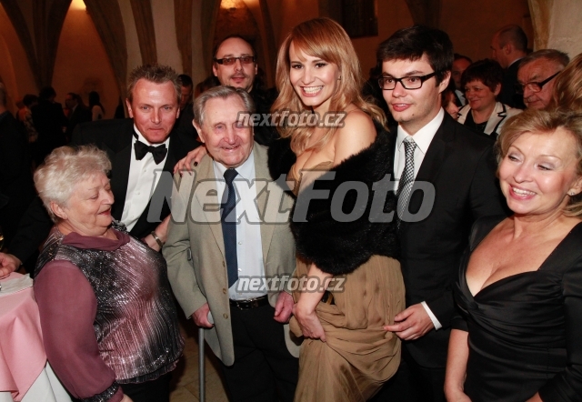 9725 Monika Absolonova Maminka Vratislav Janda