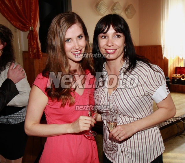 2055 Jana Bernaskova Nela Boudova