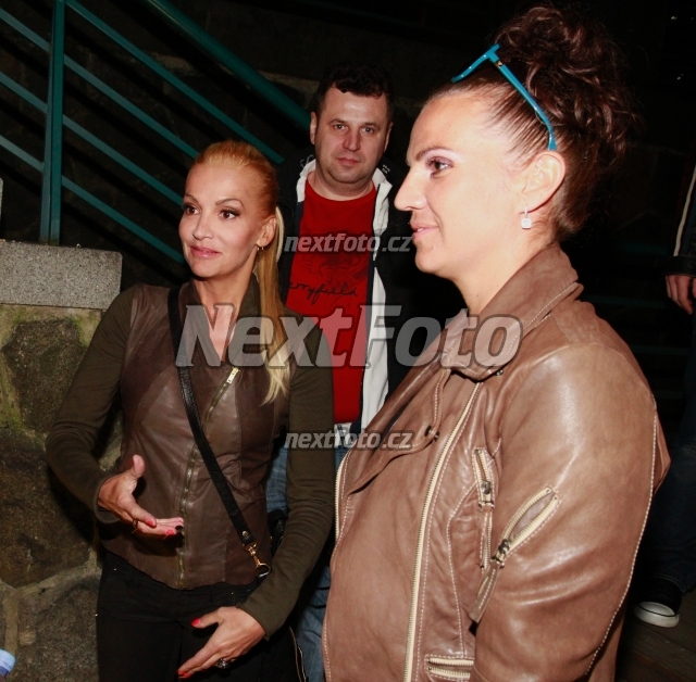2697 Dara Rolins Eva Skallova