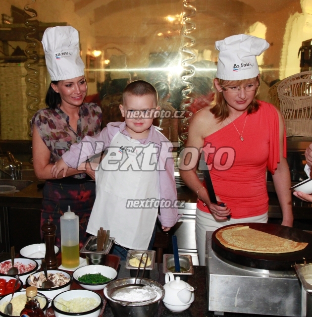 7564 Stepanka Duchkova Gabina Partysova