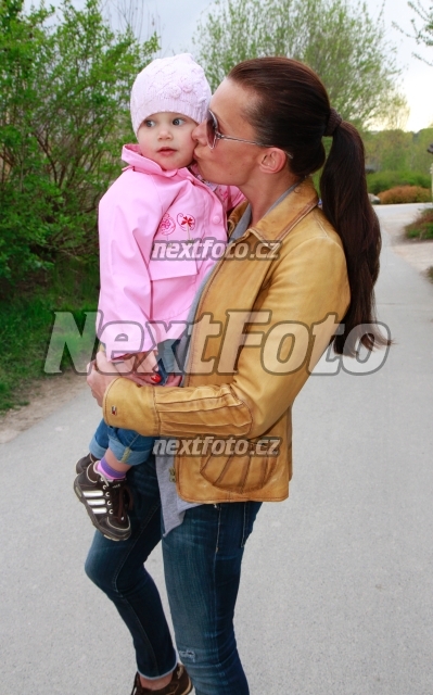 8371 Alice Bendova