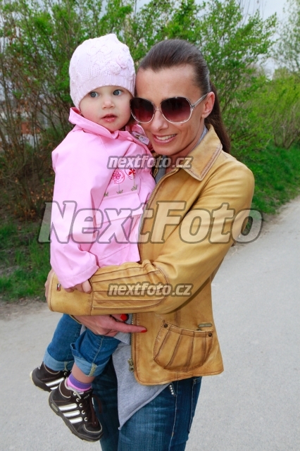 8376 Alice Bendova