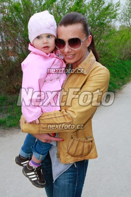 8377 Alice Bendova