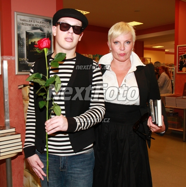 9942 Katerina Kornova Filip Korn
