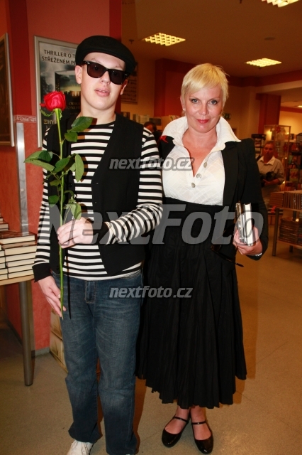 9944 Katerina Kornova Filip Korn