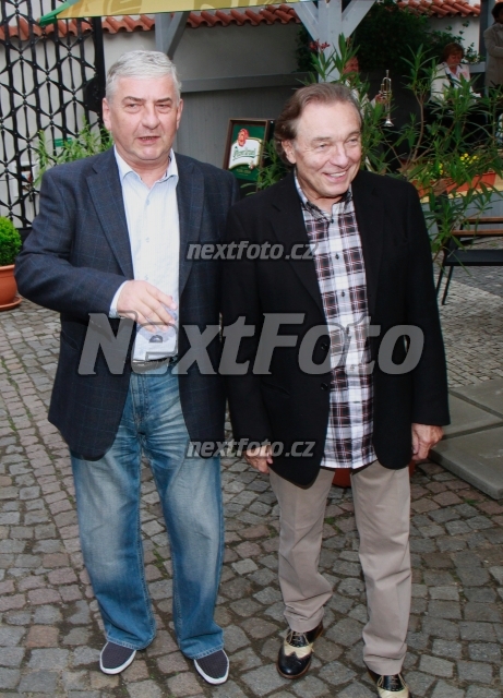 0871 Karel Gott Miroslav Donutil
