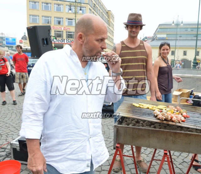7589 Zdenek Pohlreich