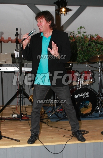 8621 Stanislav Hlozek