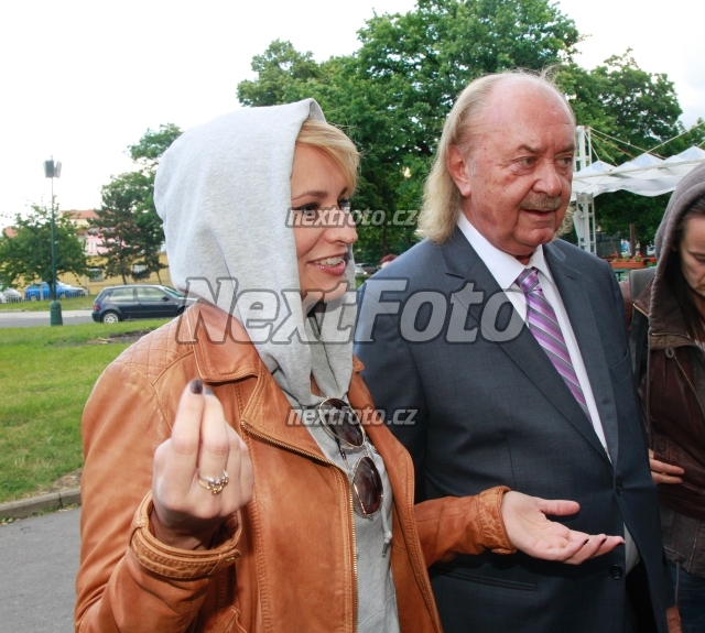 9165 Monika Absolonova Frantisek Janecek