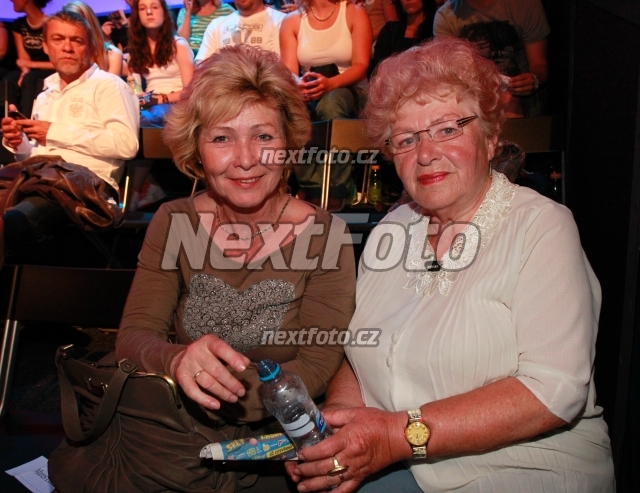9663 Lenka Maresova