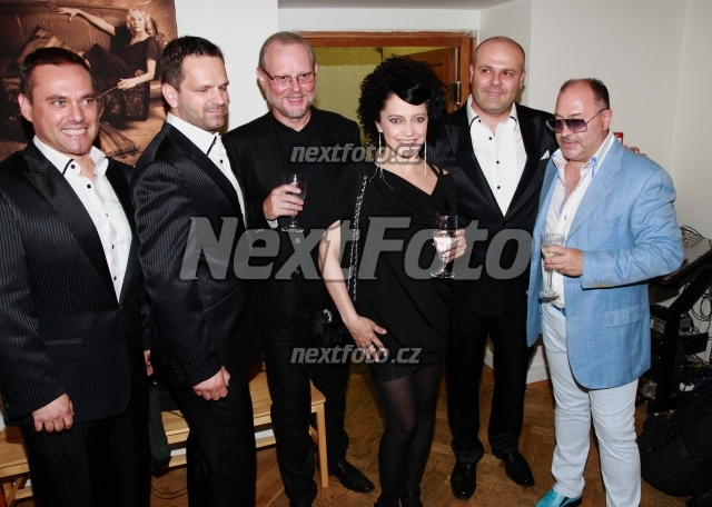 1263 Vaso Patejdl Lucie Bila Michal David La Gioia