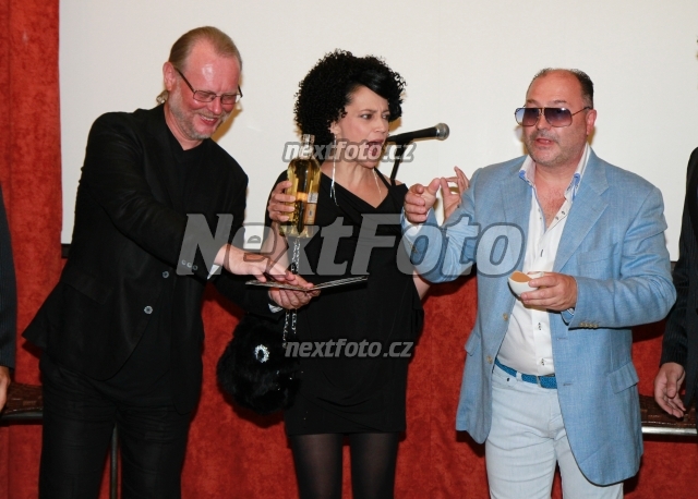 1332 Vaso Patejdl Lucie Bila Michal David