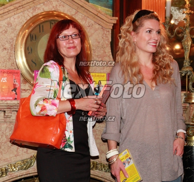 3310 Katerina Cajthamlova Olga Menzelova