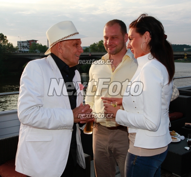 5843 Jiri Slegr Lucie Kralova Jan Preucil
