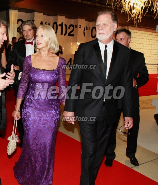 8420 Helen Mirren