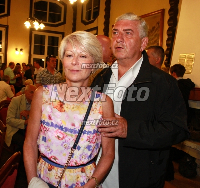 0487 Miroslav Donutil Zuzana Donutilova