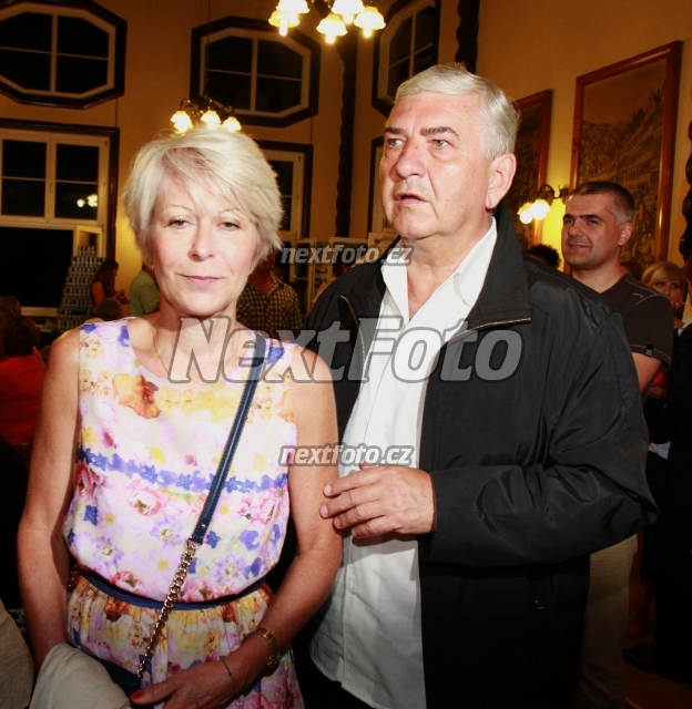0489 Miroslav Donutil Zuzana Donutilova