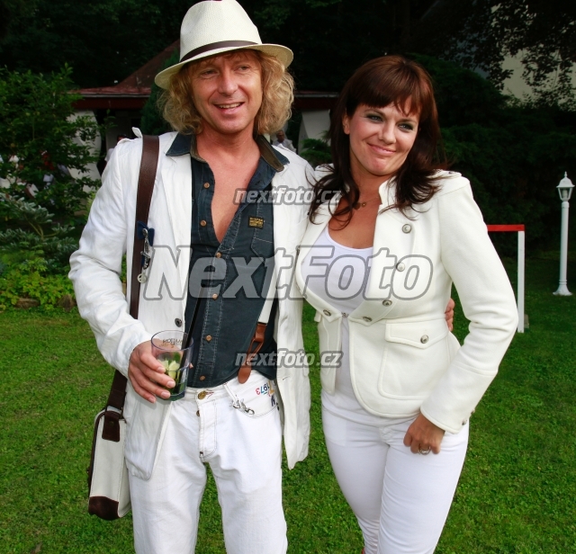 2905 Marta Jandova Peter Nagy