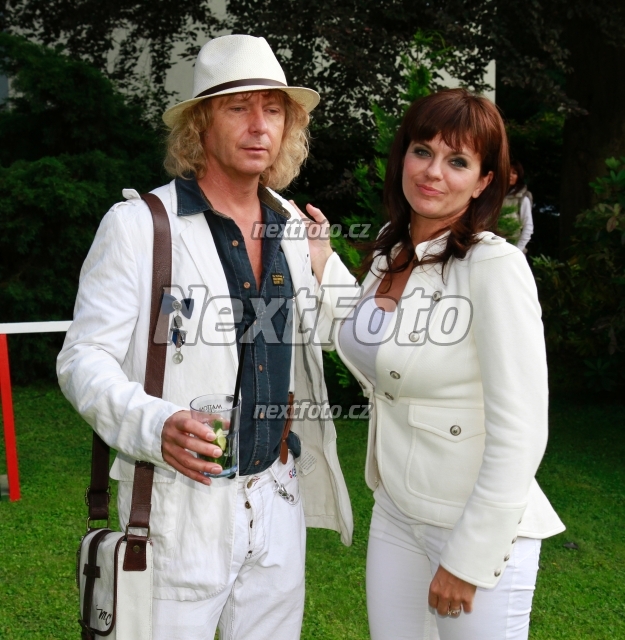 2918 Marta Jandova Peter Nagy