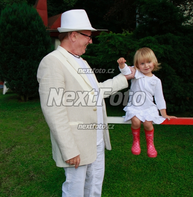 2989 Petr Janda Anezka Jandova