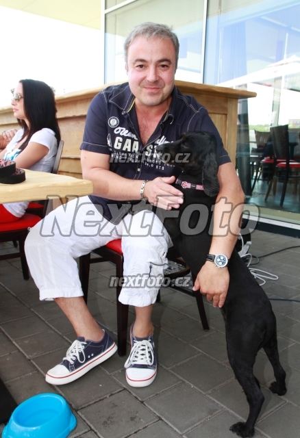 5842 Martin Zounar