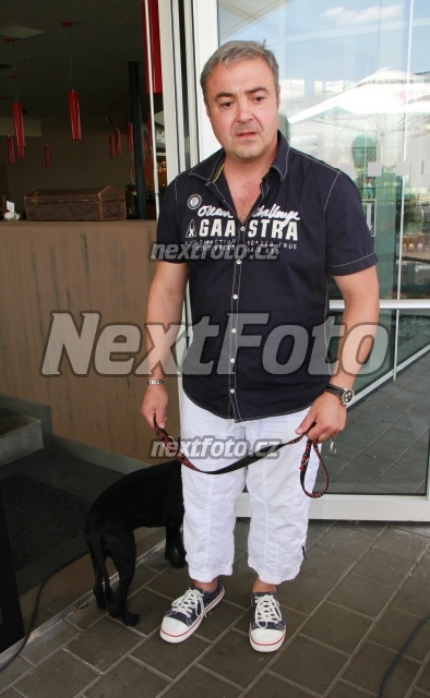 5946 Martin Zounar