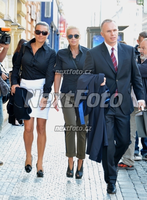 8305 Dara Rolins Eva Skallova