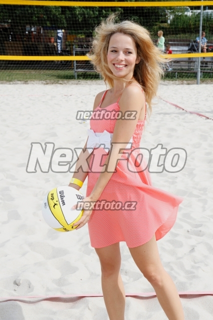2574 Lucie Cernikova