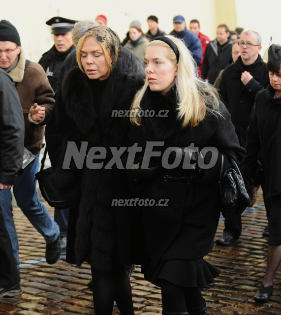 9944 Dagmar Havlova Nina Smit Veskrnova