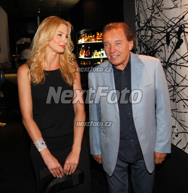 3926 Karel Gott Ivana Gottova