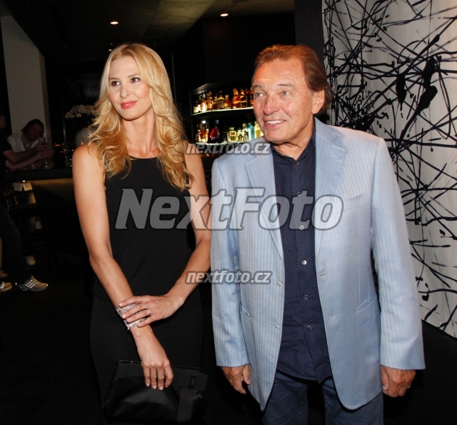 3931 Karel Gott Ivana Gottova