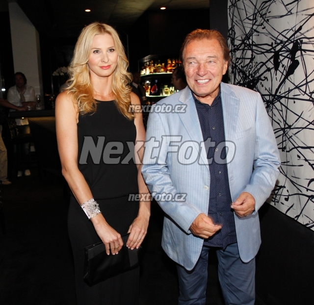 3935 Karel Gott Ivana Gottova