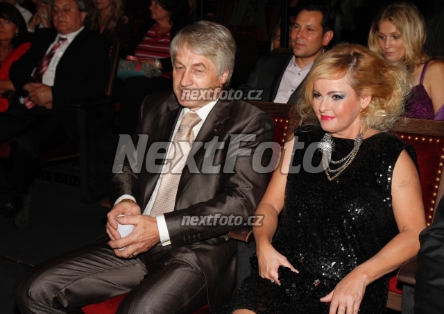 4478 Iveta Bartosova Josef Rychtar