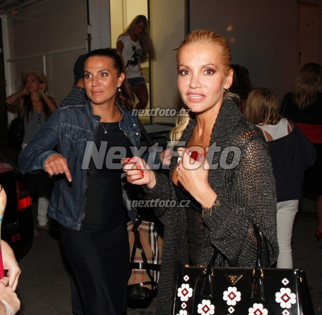 5578 Dara Rolins Eva Skallova