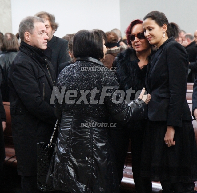 5844 Petra Janu Marta Kubisova Milan Hein