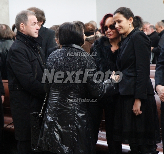 5845 Petra Janu Marta Kubisova Milan Hein