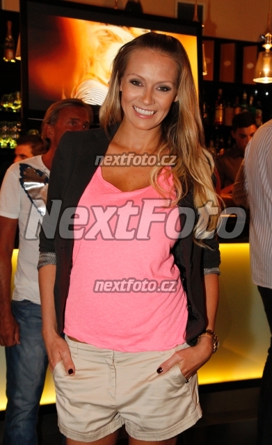 7055 Martina Gavriely