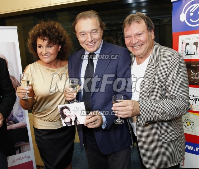 9642 Jitka Zelenkova Karel Gott Antonin Gondolan